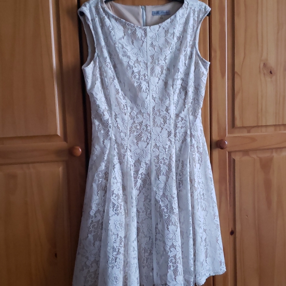 White lace dress